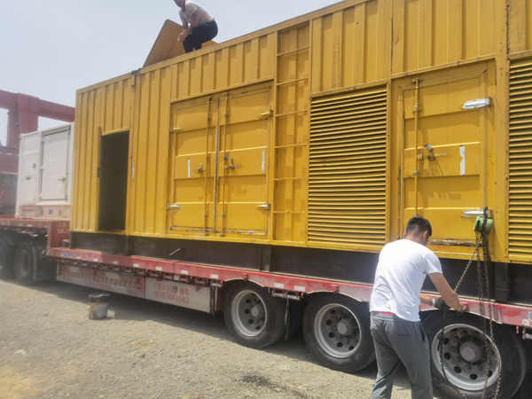 新抚除了负载情况和发动机维护,还有哪些因素会影响 200kw 柴油发电机的油耗?